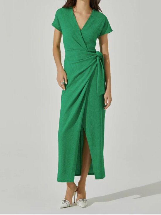 Astr Dresses & Skirts - ASTR The Label knit wrap midi dress XS